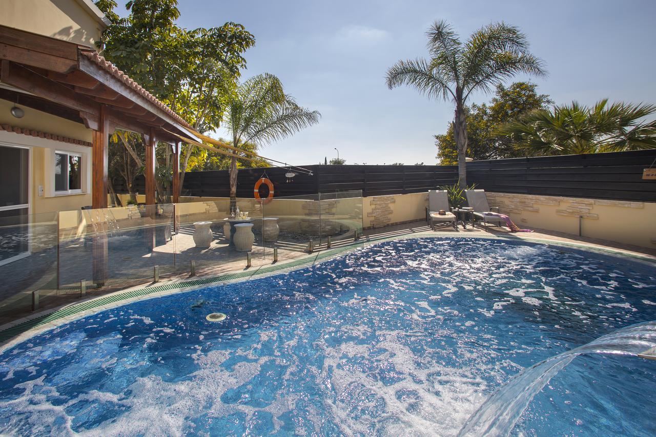 Ayia Napa Tropical Beach Villa Exterior photo